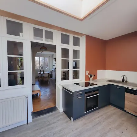 Charming House 4 Bedrooms And Garden